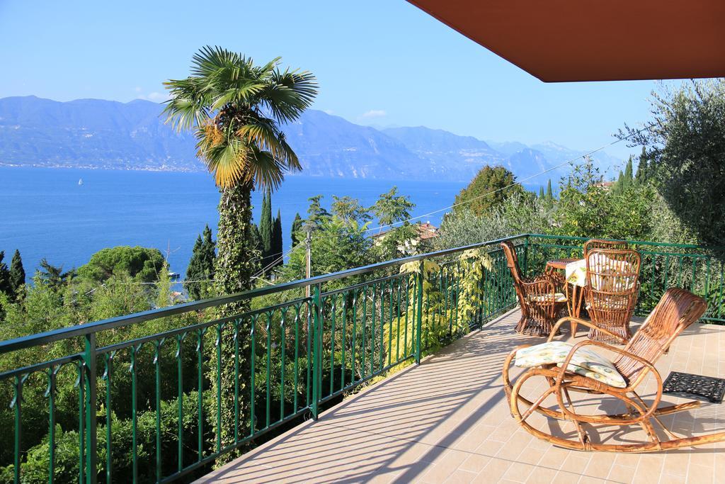 Villa Patrizia Torri Del Benaco Exteriör bild